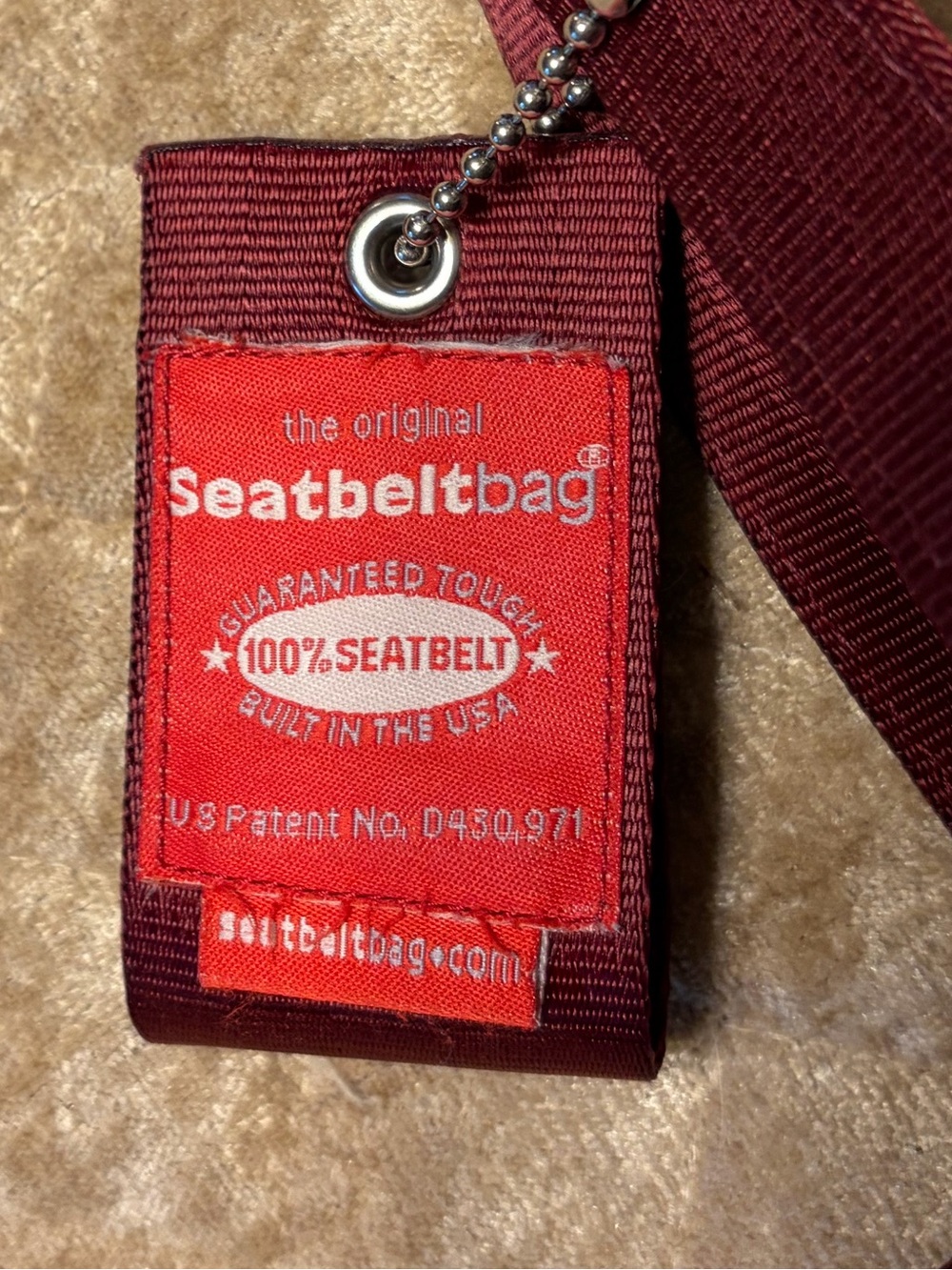 The Harvey’s Original Seatbelt Mini Tote Bag - Picture 2 of 5